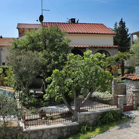 Apartamento With A Parking Space Kornic, Krk - 416 Kornić