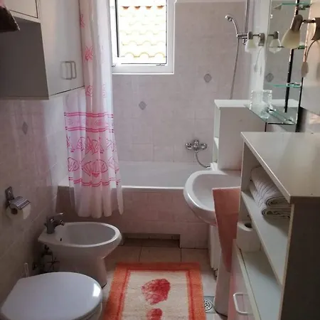 With A Parking Space Kornic, Krk - 416 Apartamento