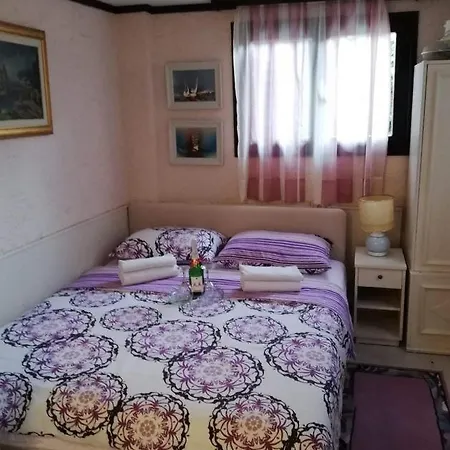 Apartment With A Parking Space Kornic, Krk - 416 *