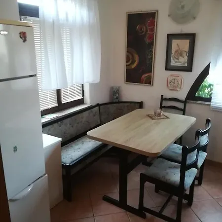 Apartmán With A Parking Space Kornic, Krk - 416