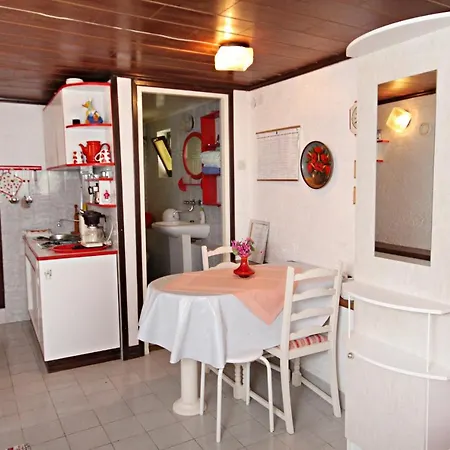 With A Parking Space Kornic, Krk - 416 Apartmán Kornić