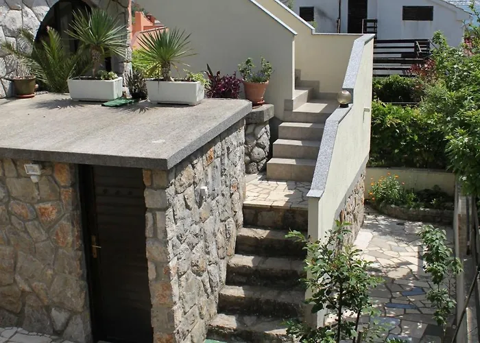 With A Parking Space Kornic, Krk - 416 アパート Kornić